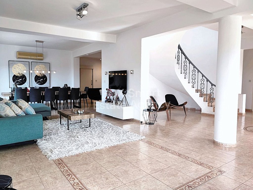 Spacious 5 BDR Detached Villa for rent in Chloraka